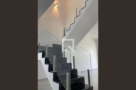 Casa à venda com 141m², 4 quartos e 2 vagas