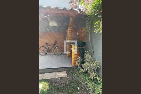 Casa à venda com 141m², 4 quartos e 2 vagas