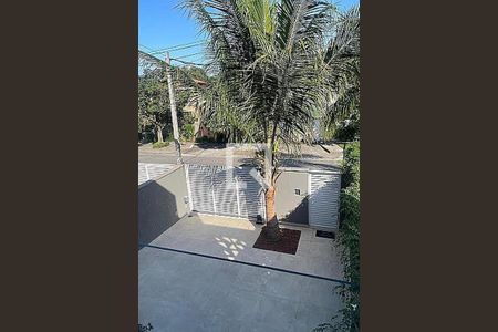 Casa à venda com 141m², 4 quartos e 2 vagas