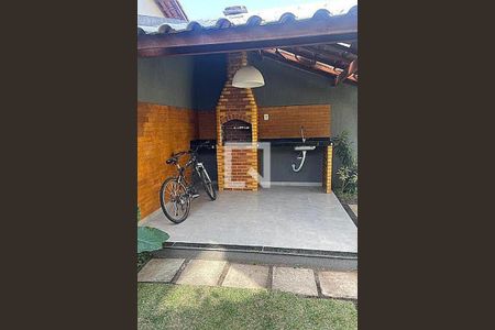 Casa à venda com 141m², 4 quartos e 2 vagas