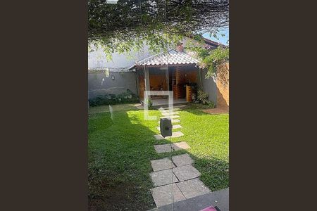 Casa à venda com 141m², 4 quartos e 2 vagas