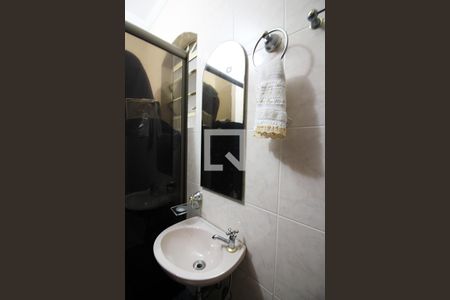 Casa à venda com 297m², 4 quartos e 5 vagasLavabo 2