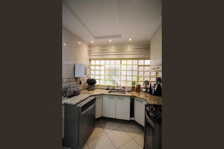 Casa à venda com 297m², 4 quartos e 5 vagasCozinha