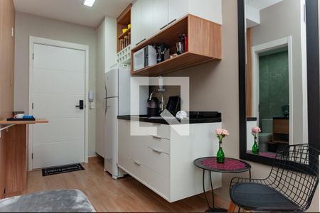 Studio à venda com 28m², 1 quarto e sem vaga Studio à venda com 28m², 1 quarto e sem vagaCozinha