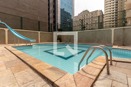 Apartamento à venda com 65m², 2 quartos e 1 vaga Apartamento à venda com 65m², 2 quartos e 1 vagaÁrea comum - Piscina