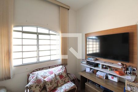 Casa à venda com 520m², 5 quartos e 3 vagasSala de TV