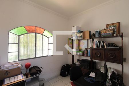 Casa à venda com 520m², 5 quartos e 3 vagasQuarto 2