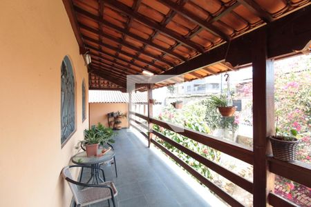 Casa à venda com 520m², 5 quartos e 3 vagasVaranda