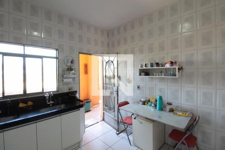 Casa à venda com 520m², 5 quartos e 3 vagasCozinha