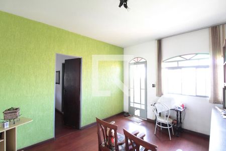 Casa à venda com 520m², 5 quartos e 3 vagasHall dos Quartos