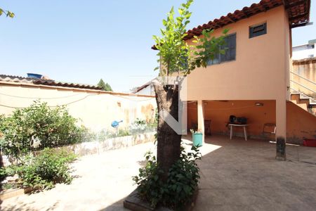 Casa à venda com 520m², 5 quartos e 3 vagasQuintal