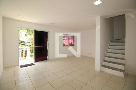 Sala de casa de condomínio à venda com 5 quartos, 140m² em Freguesia (jacarepaguá), Rio de Janeiro