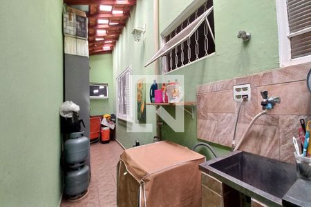 Casa à venda com 250m², 3 quartos e 3 vagas Casa à venda com 250m², 3 quartos e 3 vagasÁrea de Serviço