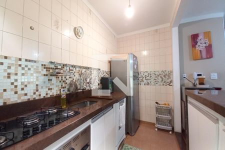 Casa à venda com 250m², 3 quartos e 3 vagas Casa à venda com 250m², 3 quartos e 3 vagasCozinha