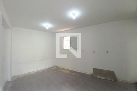 Casa à venda com 250m², 3 quartos e 3 vagas Casa à venda com 250m², 3 quartos e 3 vagasSala