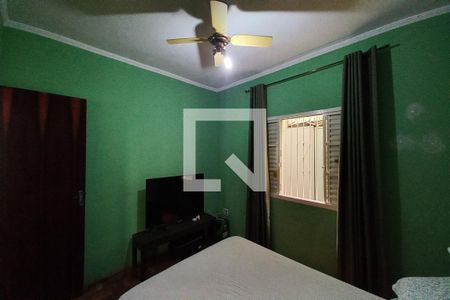 Casa à venda com 250m², 3 quartos e 3 vagas Casa à venda com 250m², 3 quartos e 3 vagasQuarto 2 - Suíte