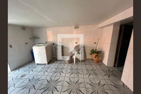 Casa à venda com 250m², 3 quartos e 4 vagas Casa à venda com 250m², 3 quartos e 4 vagasLavanderia