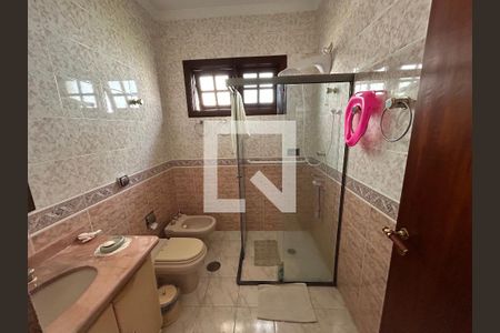 Casa à venda com 250m², 3 quartos e 4 vagas Casa à venda com 250m², 3 quartos e 4 vagasBanheiro