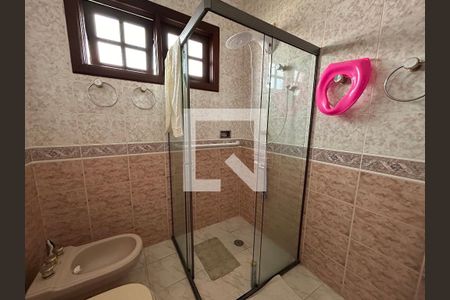 Casa à venda com 250m², 3 quartos e 4 vagas Casa à venda com 250m², 3 quartos e 4 vagasBanheiro