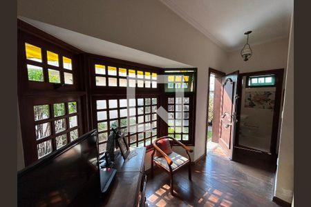 Casa à venda com 250m², 3 quartos e 4 vagas Casa à venda com 250m², 3 quartos e 4 vagasSala