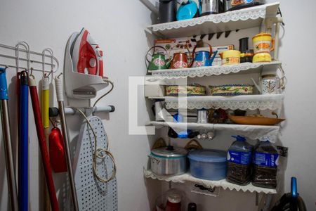 Apartamento à venda com 102m², 3 quartos e 2 vagas Apartamento à venda com 102m², 3 quartos e 2 vagasQuarto de Serviço