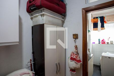 Apartamento à venda com 102m², 3 quartos e 2 vagas Apartamento à venda com 102m², 3 quartos e 2 vagasQuarto de Serviço