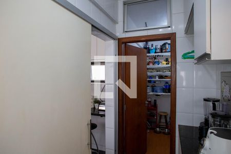 Apartamento à venda com 102m², 3 quartos e 2 vagas Apartamento à venda com 102m², 3 quartos e 2 vagasÁrea de Serviço