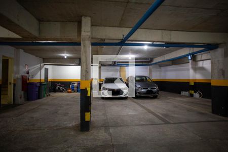 Apartamento à venda com 102m², 3 quartos e 2 vagas Apartamento à venda com 102m², 3 quartos e 2 vagasGaragem