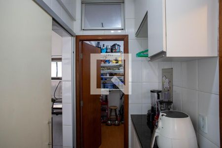 Apartamento à venda com 102m², 3 quartos e 2 vagas Apartamento à venda com 102m², 3 quartos e 2 vagasÁrea de Serviço