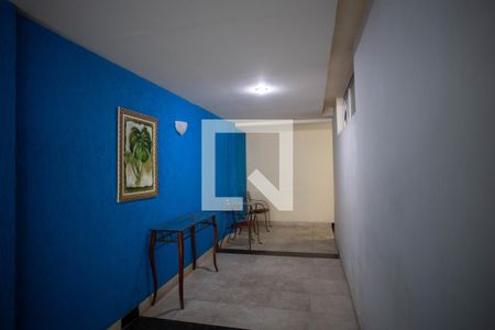 Apartamento à venda com 102m², 3 quartos e 2 vagas Apartamento à venda com 102m², 3 quartos e 2 vagasHall