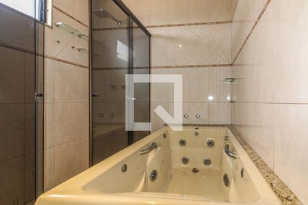 Apartamento à venda com 376m², 3 quartos e 3 vagas Apartamento à venda com 376m², 3 quartos e 3 vagasSuíte - Banheiro