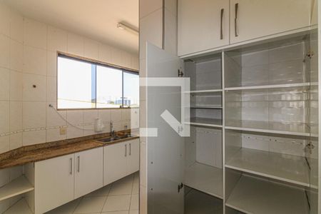 Apartamento à venda com 376m², 3 quartos e 3 vagas Apartamento à venda com 376m², 3 quartos e 3 vagasCozinha