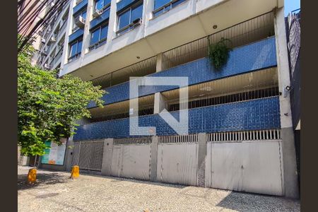Apartamento à venda com 135m², 4 quartos e 2 vagasFachada e portaria