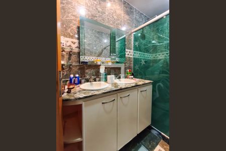 Apartamento à venda com 135m², 4 quartos e 2 vagasBanheiro Corredor