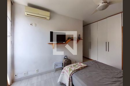 Apartamento à venda com 135m², 4 quartos e 2 vagasSuíte