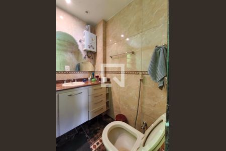 Apartamento à venda com 135m², 4 quartos e 2 vagasBanheiro da Suíte