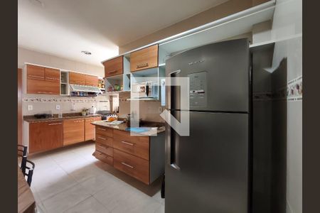 Apartamento à venda com 135m², 4 quartos e 2 vagasCozinha