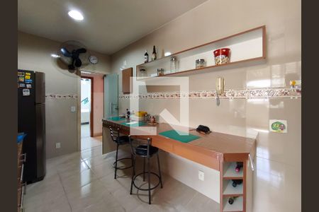 Apartamento à venda com 135m², 4 quartos e 2 vagasCozinha