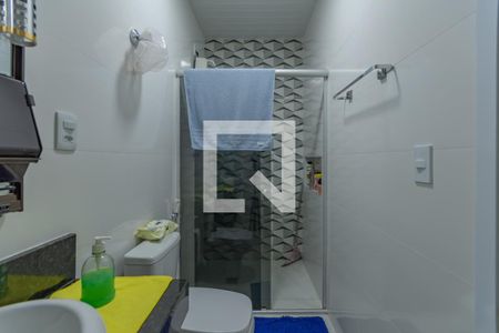 Casa à venda com 245m², 4 quartos e 4 vagas Casa à venda com 245m², 4 quartos e 4 vagasBanheiro Social 3