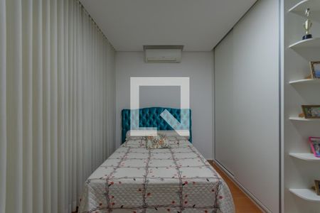 Casa à venda com 245m², 4 quartos e 4 vagas Casa à venda com 245m², 4 quartos e 4 vagasSuíte 2