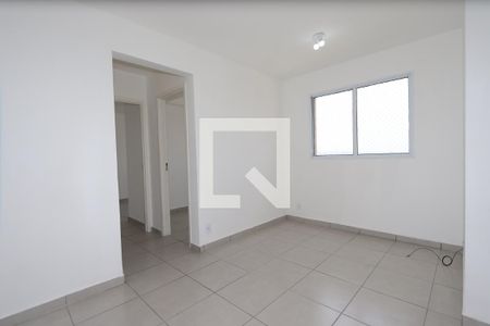 Sala de apartamento para alugar com 2 quartos, 50m² em Vila Fátima, São Paulo