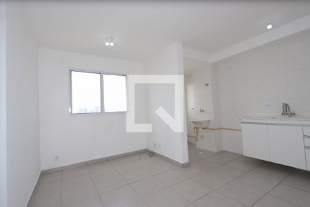 Sala de apartamento para alugar com 2 quartos, 50m² em Vila Fátima, São Paulo