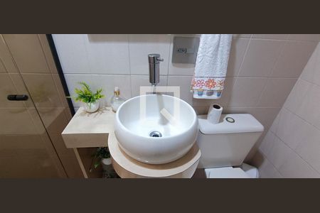 Apartamento à venda com 71m², 3 quartos e 1 vaga Apartamento à venda com 71m², 3 quartos e 1 vagaBanheiro