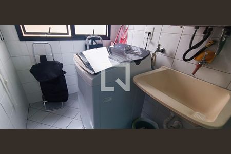 Apartamento à venda com 71m², 3 quartos e 1 vaga Apartamento à venda com 71m², 3 quartos e 1 vagaÁrea de Serviço