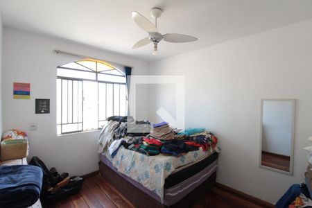 Casa à venda com 200m², 3 quartos e 10 vagasQuarto 1