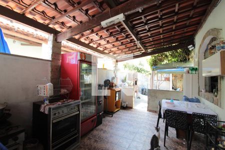 Casa à venda com 200m², 3 quartos e 10 vagasArea de Serviço