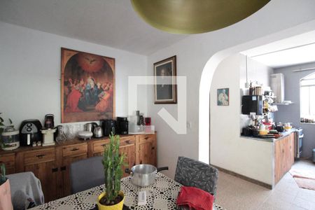 Casa à venda com 200m², 3 quartos e 10 vagasCopa