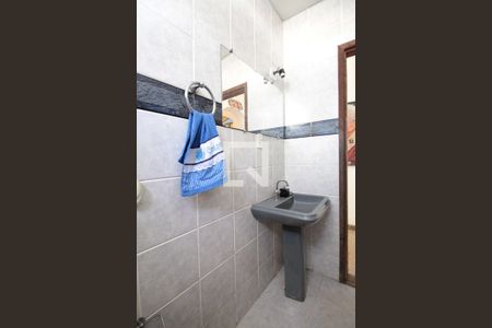 Casa à venda com 200m², 3 quartos e 10 vagasBanheiro Social 2