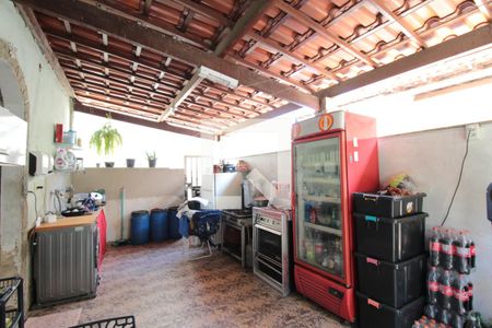 Casa à venda com 200m², 3 quartos e 10 vagasArea de Serviço