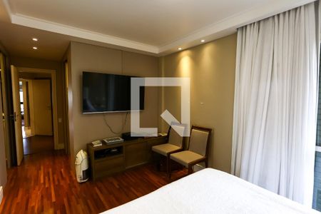 Apartamento à venda com 210m², 4 quartos e 3 vagasQuarto 4